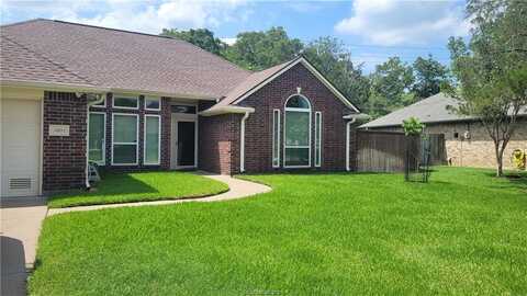 5801 Knightsbridge Lane, Bryan, TX 77802