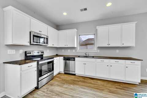 185 WHITE OAK CIRCLE, LINCOLN, AL 35096