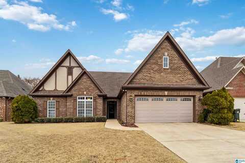 610 VILLAGE WAY, PELHAM, AL 35124