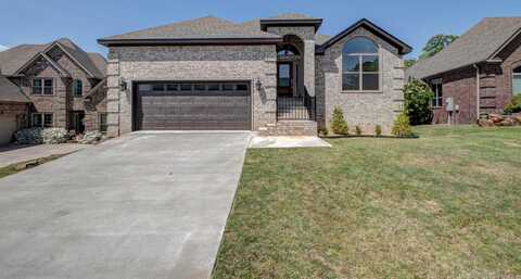 121 Majestic Circle, Maumelle, AR 72113