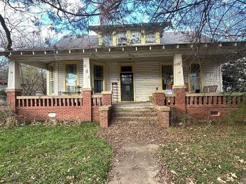 404 W Church Street, Morrilton, AR 72110