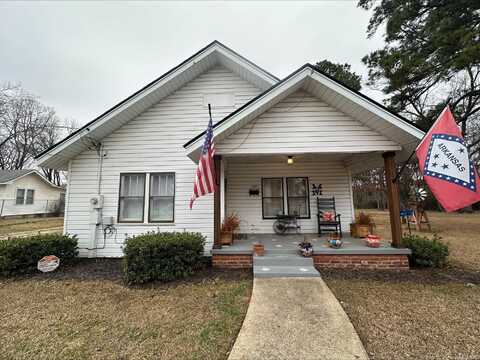 702 W Pine, Warren, AR 71671