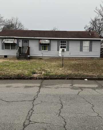 1801 W 7th Avenue, Pine Bluff, AR 71603