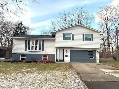 21132 N VANCEY DRIVE, BROOK PARK, OH 44142