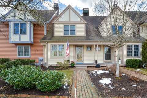 15 Village Green Circle, Mashpee, MA 02649