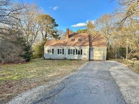 20 TROTTINGBRED Lane, Barnstable, MA 02630