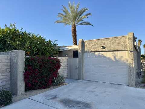 855 N Calle De Pinos, Palm Springs, CA 92262