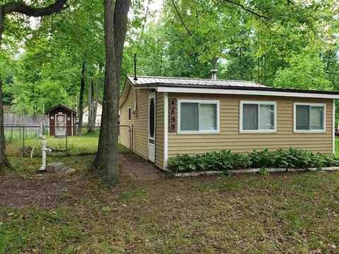 4899 Glenwood, Harrison, MI 48625