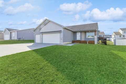 513 Prairie View Drive, Huxley, IA 50124