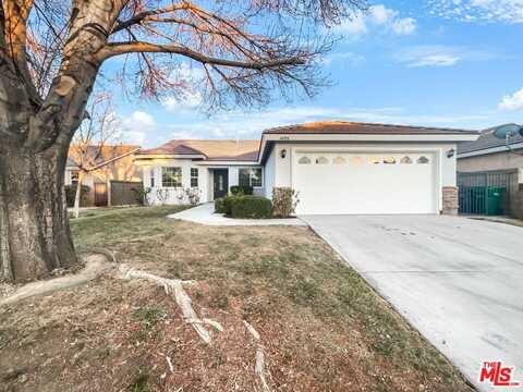 44904 Fenhold St, Lancaster, CA 93535