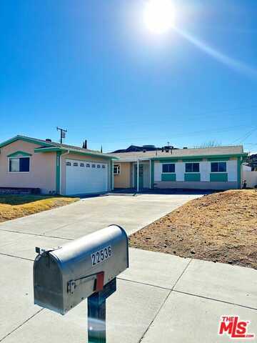 22536 Paraguay Dr, Saugus, CA 91350