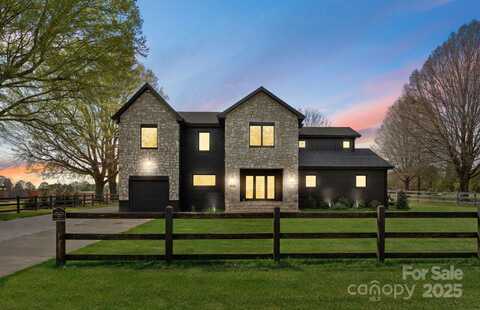 1565 Shinnville Road, Cleveland, NC 27013