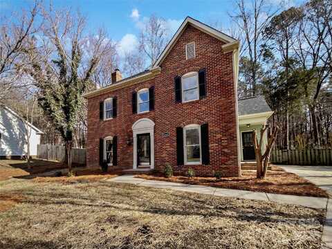 10906 Falls Branch Lane, Charlotte, NC 28214