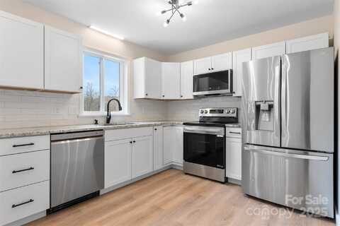 4065 Lost Creek Court, Hickory, NC 28602