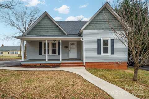 425 4th Street Place SW, Hickory, NC 28602