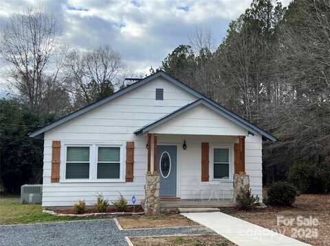 925 Roosevelt Street, Badin, NC 28009