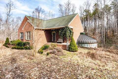 5034 Ange Road, Louisa, VA 23093