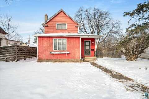 1915 N 53rd St, Superior, WI 54880