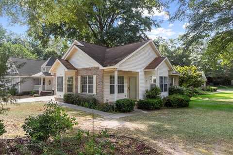 100 Woodcreek Drive, Dothan, AL 36301