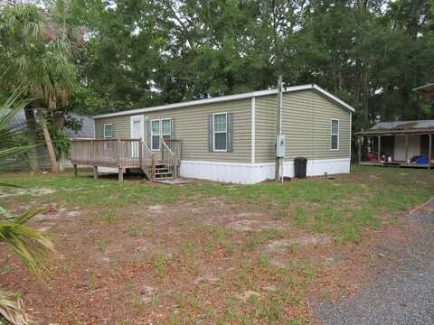 1611 Rives Ave, Steinhatchee, FL 32359