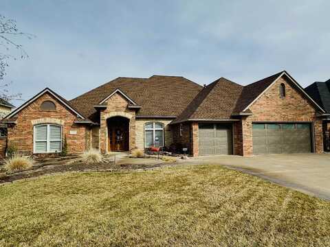 3302 Willow Lake Ln, Enid, OK 73703