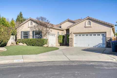 1797 Joshua Avenue N, Clovis, CA 93619