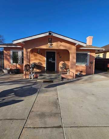 4437 Washington Avenue E, Fresno, CA 93702