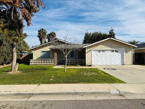 250 Kady Avenue N, Reedley, CA 93654