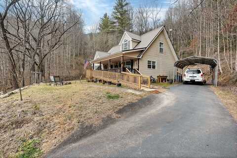 685 Peeks Creek Rd, Franklin, NC 28734