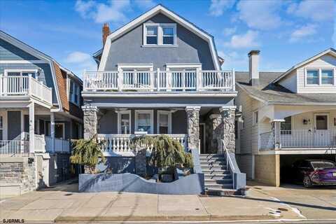 7 N Surrey Ave, Ventnor City, NJ 08406