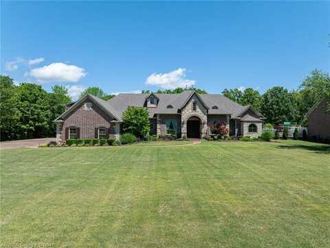 3110 Ashebury Point, Greenwood, AR 72936