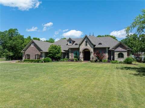 3110 Ashebury Point, Greenwood, AR 72936