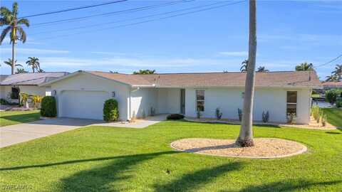 3817 SE 19th Avenue, Cape Coral, FL 33904