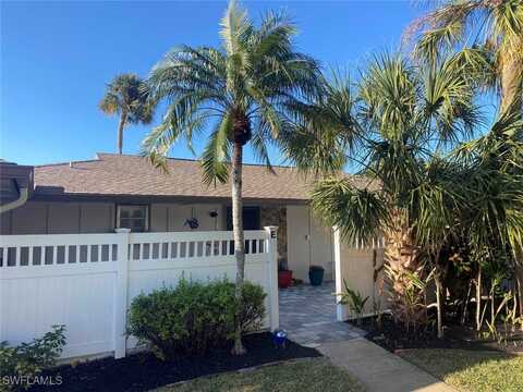 4291 Island Circle, Fort Myers, FL 33919