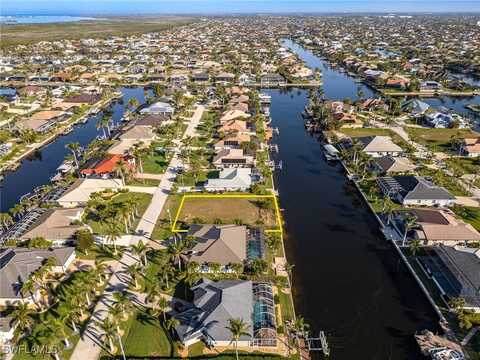 4113 SW 28th Place, Cape Coral, FL 33914