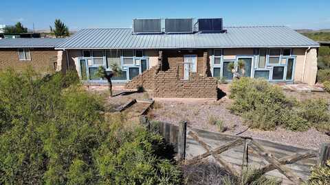 500 E Frontage Road, Polvadera, NM 87828