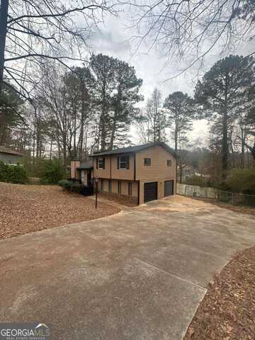 4063 Daron, Ellenwood, GA 30294