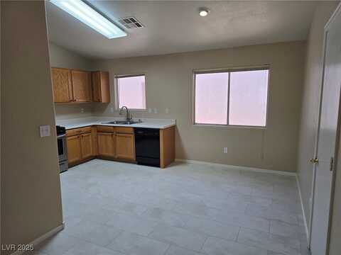 5521 Raven Creek Avenue, Las Vegas, NV 89130