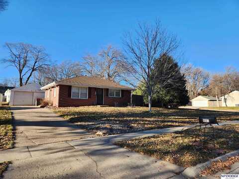 4001 Dunn Avenue, Lincoln, NE 68502