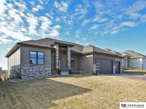 21763 K Street, Elkhorn, NE 68022