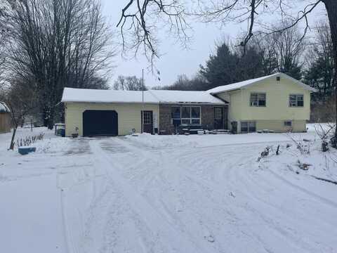 25310 Mckenzie Street, Dowagiac, MI 49047