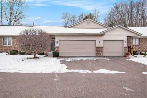 1043 Ironwood Circle NW, Grand Rapids, MI 49534