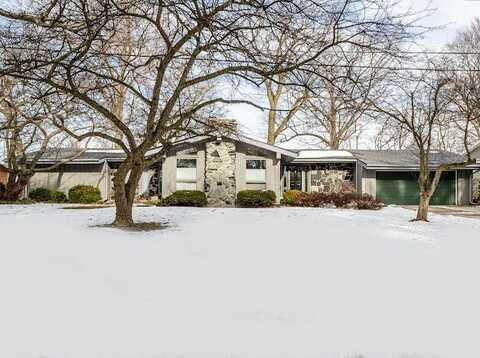 3829 Tamarack Drive, Coloma, MI 49038