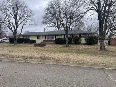 2010 Highland Street, Lebanon, MO 65536