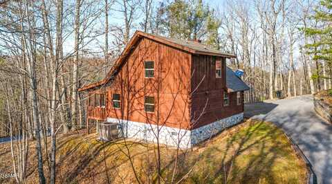 4372 Boogertown Road, Pigeon Forge, TN 37876