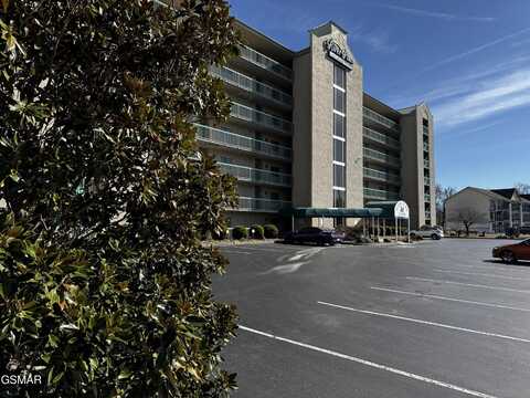 3215 N River Road unit: Ste 307, Pigeon Forge, TN 37863