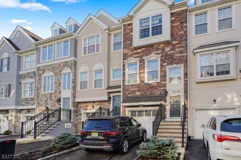 51 Devonshire Dr, Clifton, NJ 07013