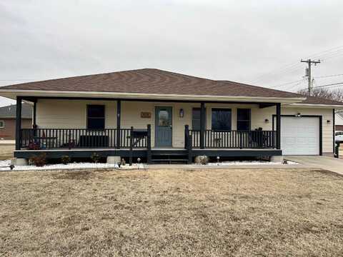 614 N Green, Hoisington, KS 67544