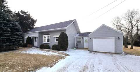 207 N Elm St, St. Lawrence, SD 57373