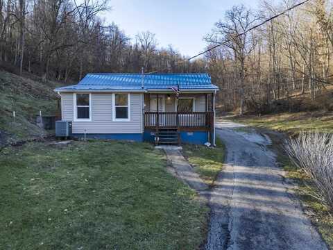 4289 Prices Creek, Huntington, WV 25701